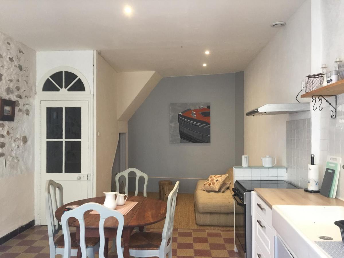 Le Petit Relais Du Canal Trebes Bagian luar foto