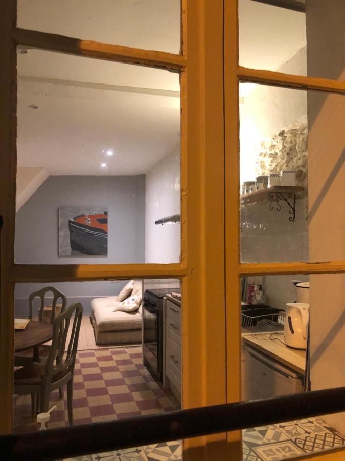 Le Petit Relais Du Canal Trebes Bagian luar foto